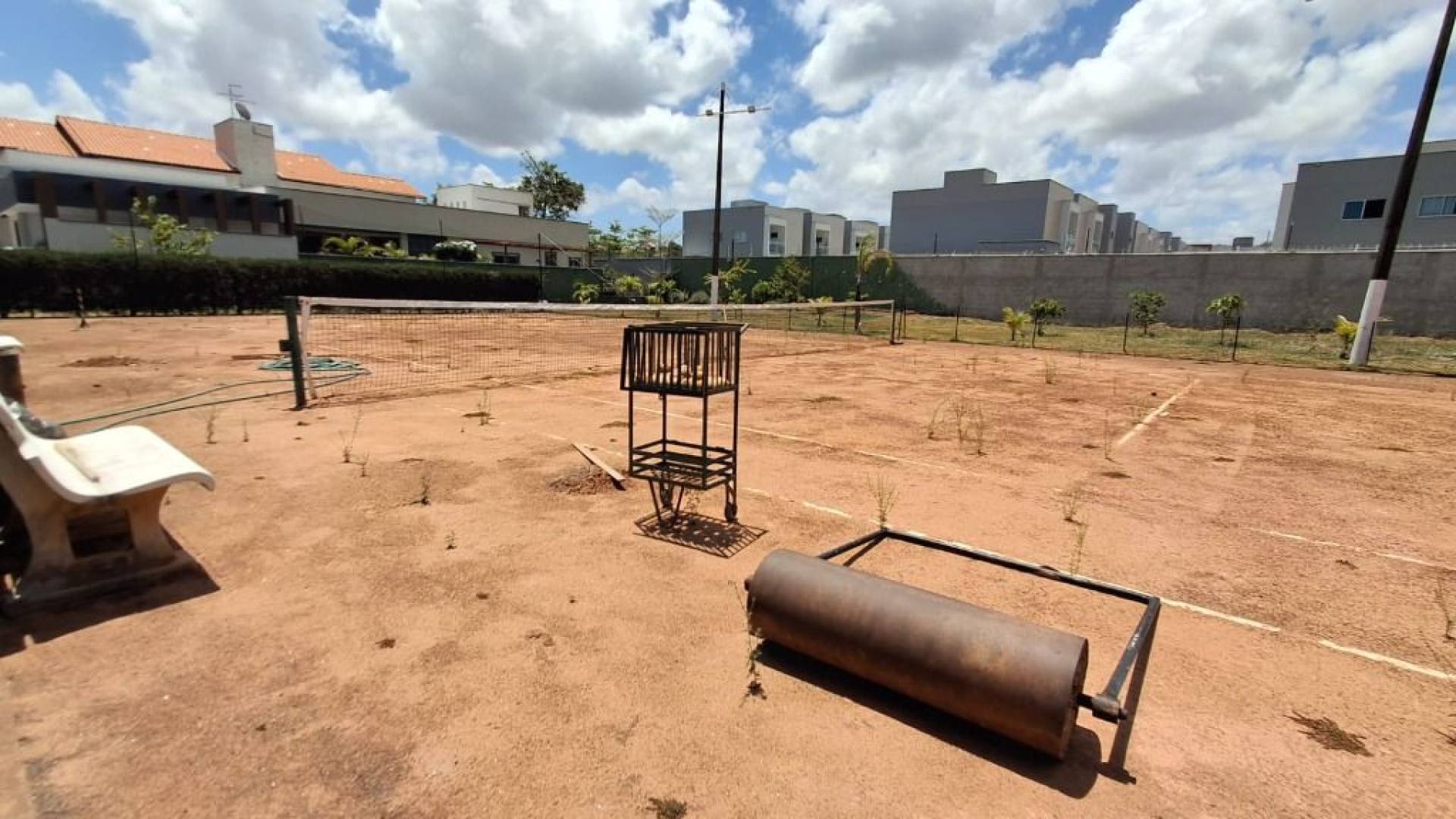Casa com 3 quartos à venda, 190 m² por R$ 950.000 - Centro - Eusébio/CE
