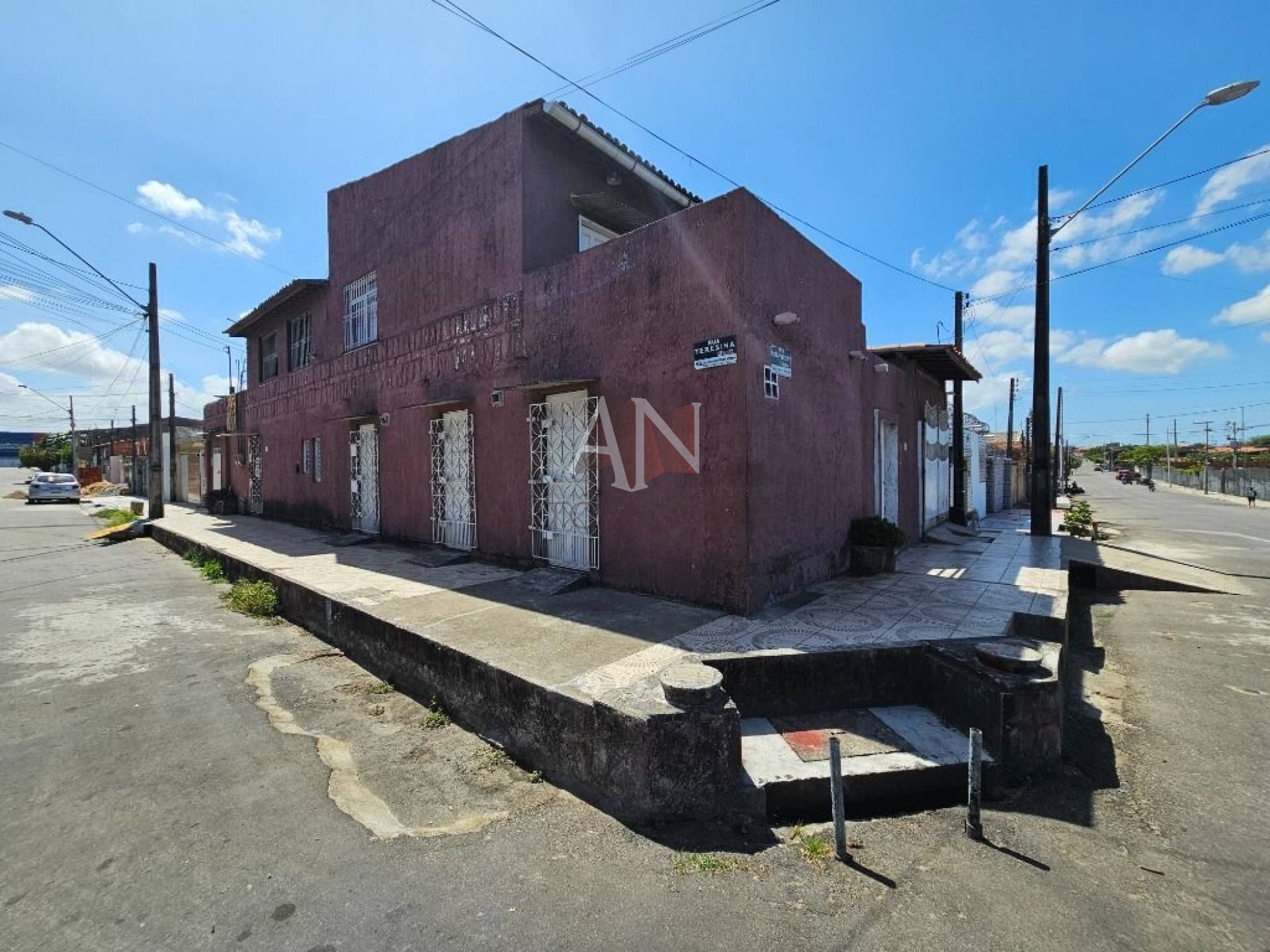 Casa Duplex com 7 quartos à venda, 240 m² por R$ 650.000 - Henrique Jorge - Fortaleza/CE