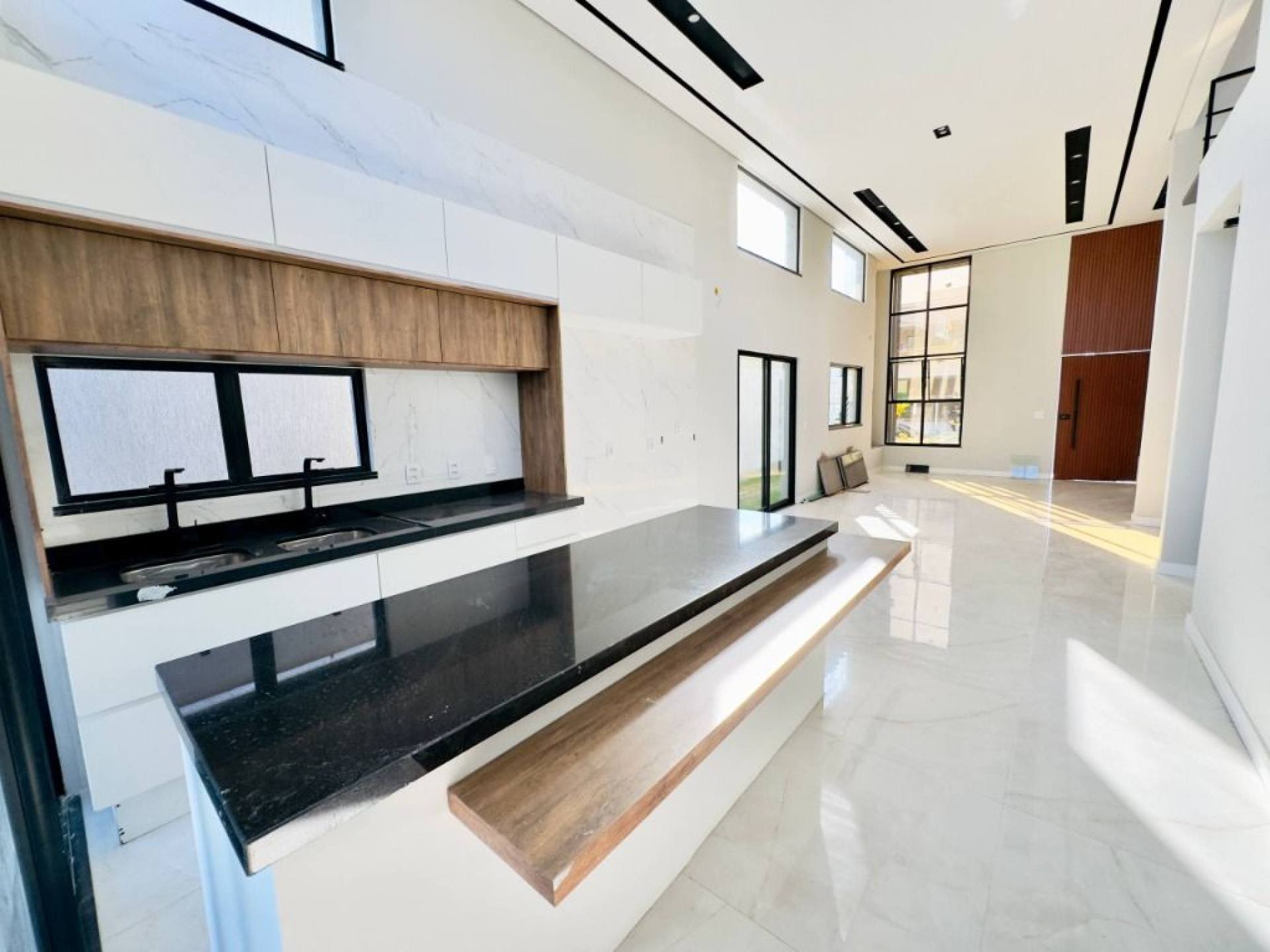 Casa com 4 dormitórios para alugar, 240 m² por R$ 12.501,00/mês - Alphaville Eusébio - Eusébio/CE