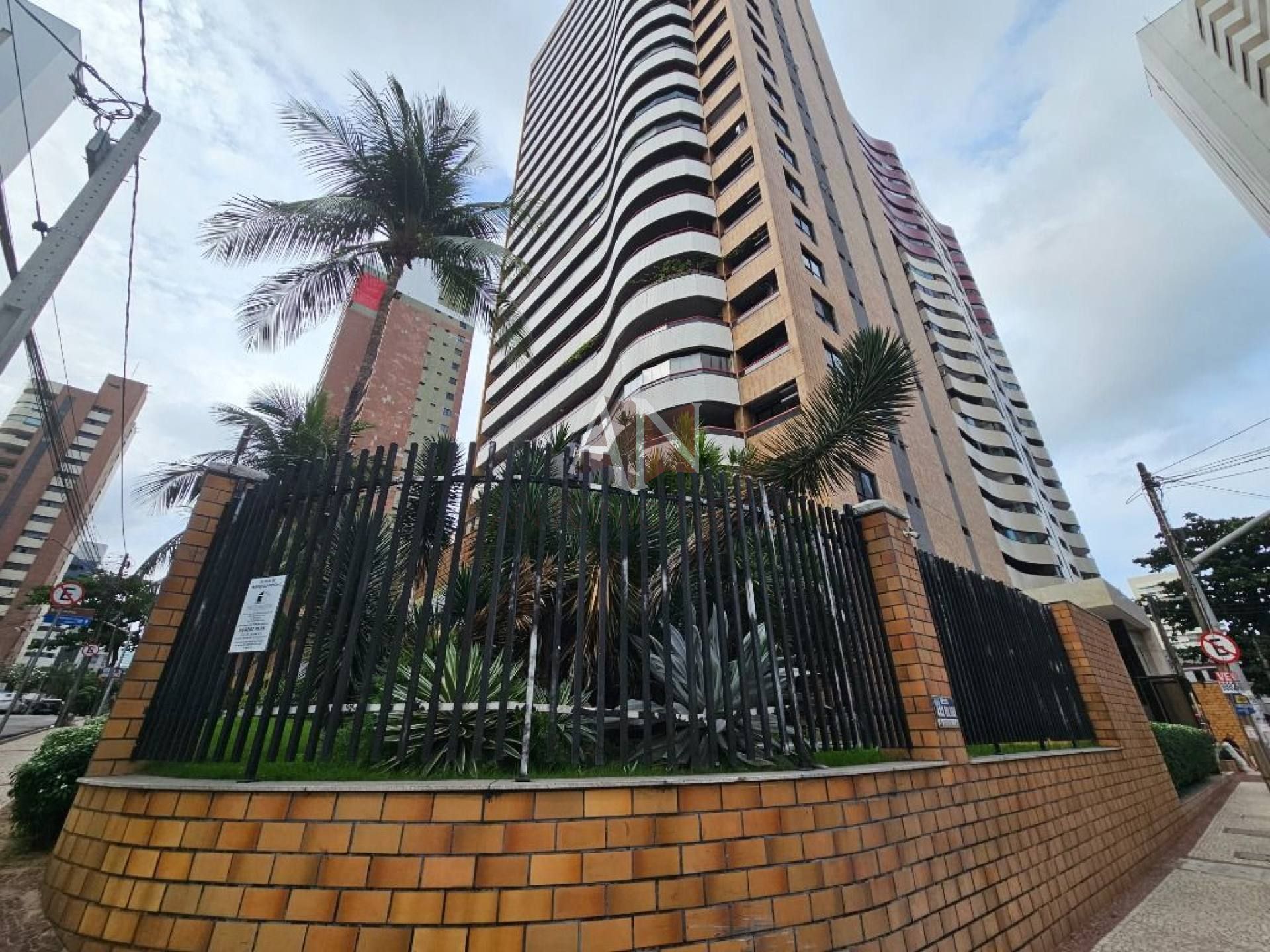 Forest Park - Apartamento com 4 suítes à venda, 305 m² por R$ 2.000.000 - Meireles - Fortaleza/CE