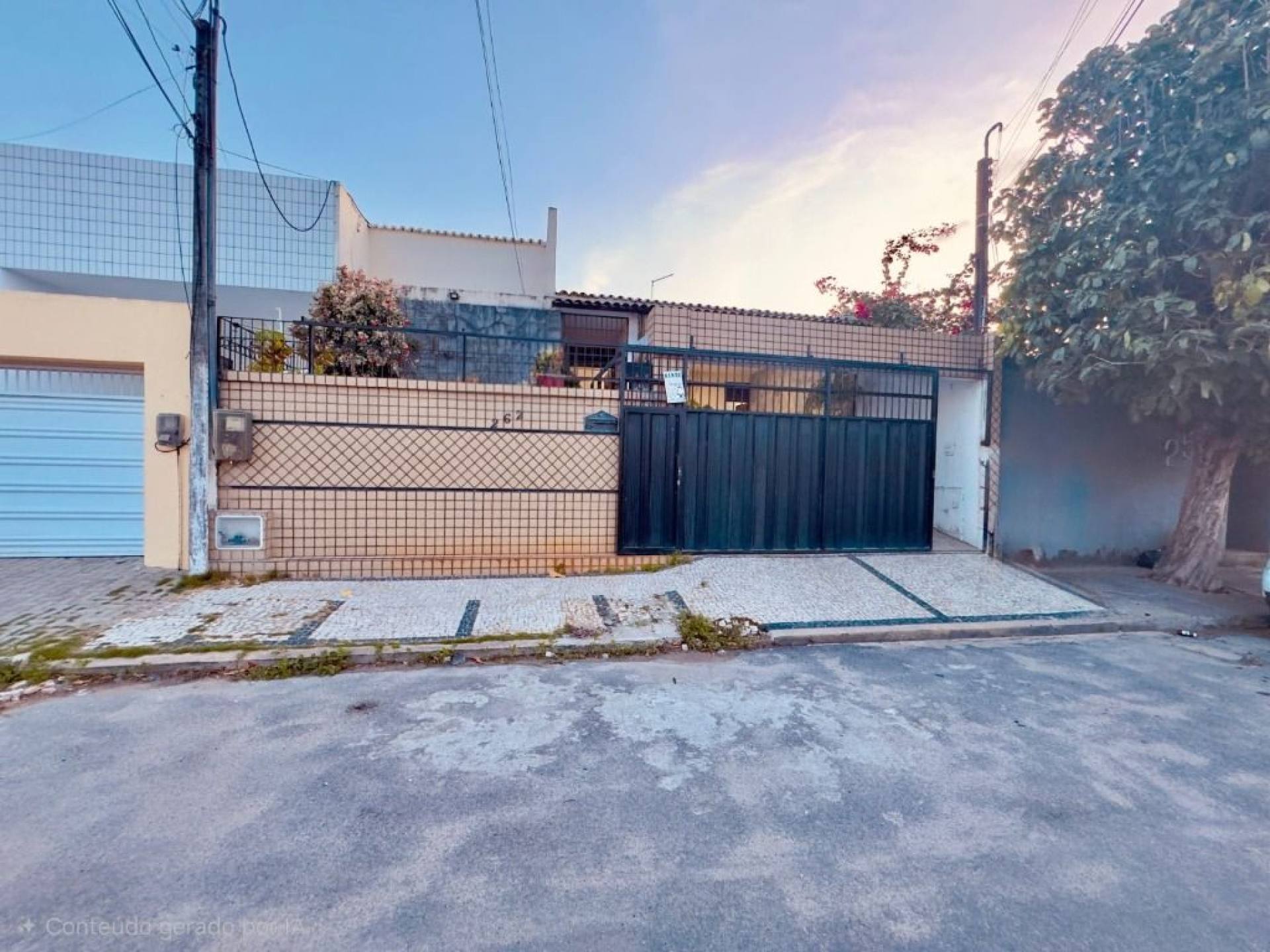 Casa com 5 quartos à venda, 400 m² por R$ 750.000 - Cambeba - Fortaleza/CE