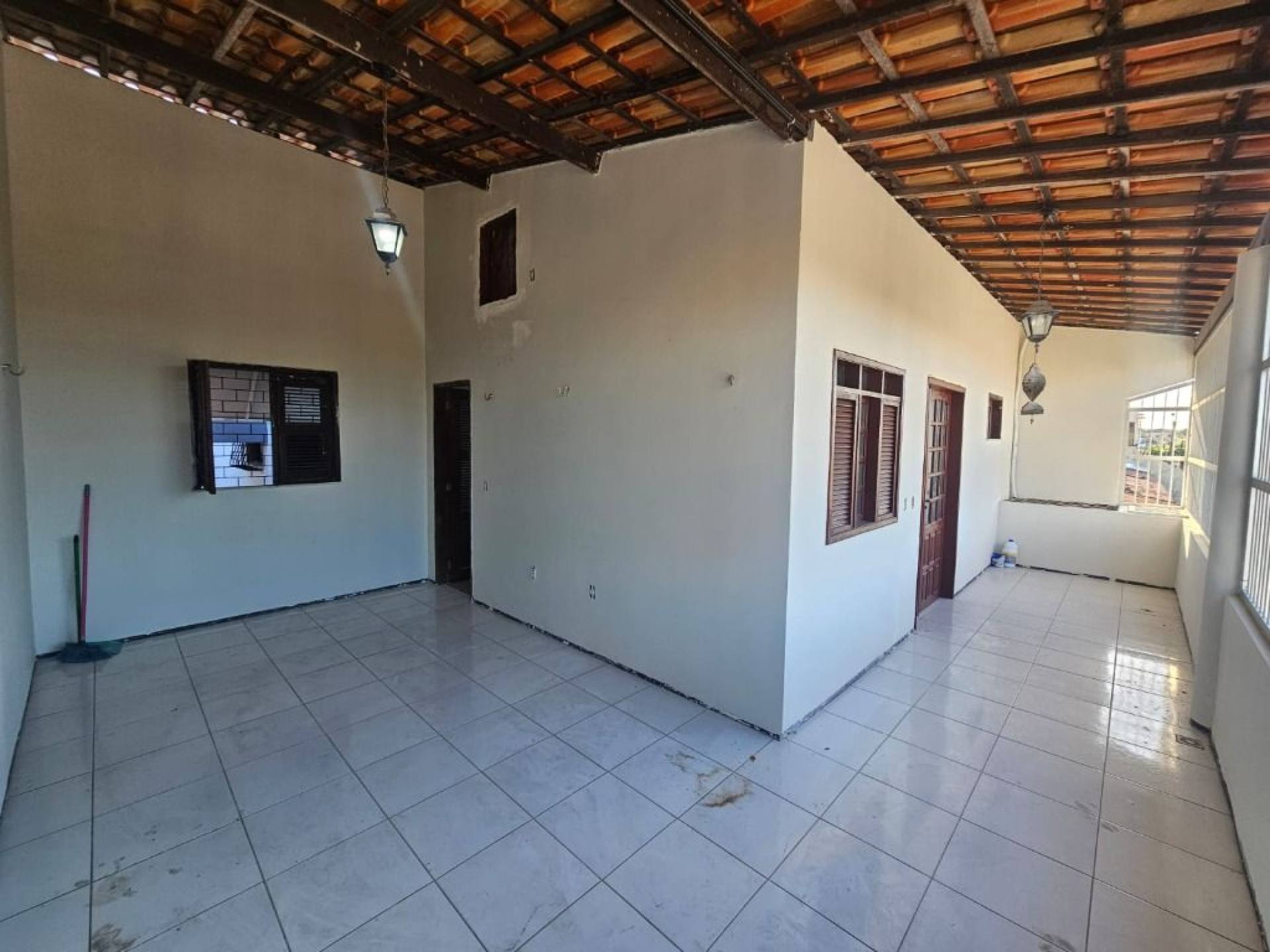 Casa com 7 quartos à venda, 300 m² por R$ 690.000 - Cambeba - Fortaleza/Ceará