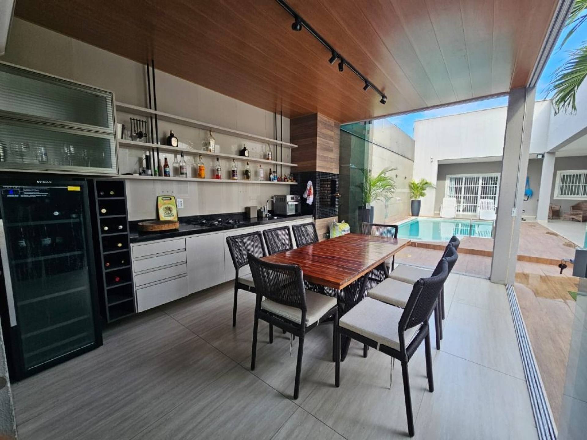 Casa com 4 quartos à venda, 195 m² por R$ 800.000 - Edson Queiroz - Fortaleza/Ceará
