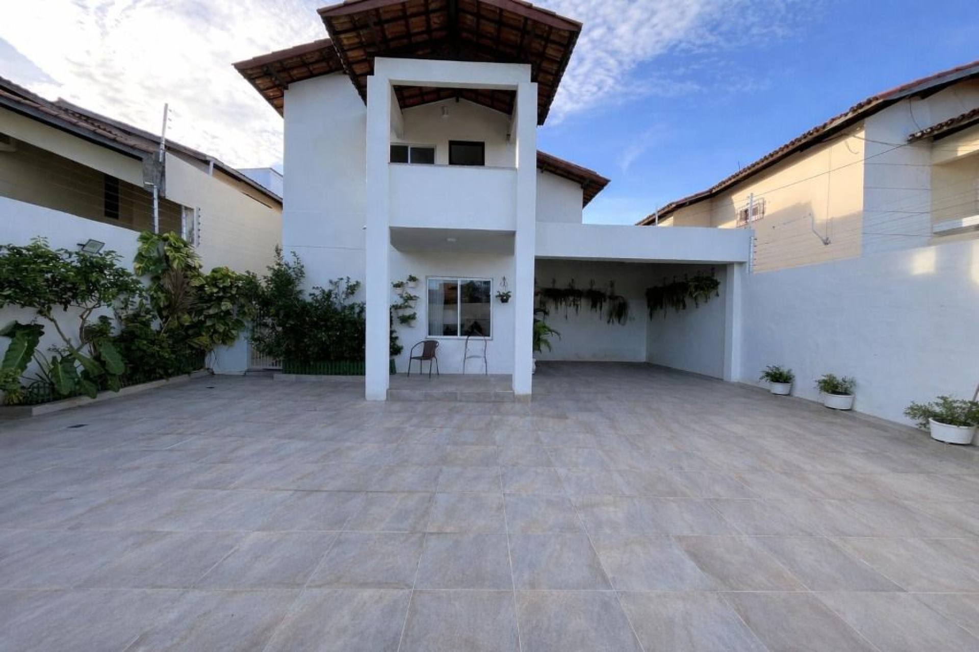 Casa com 4 dormitórios à venda, 200 m² por R$ 1.000.000,00 - Sapiranga - Fortaleza/CE