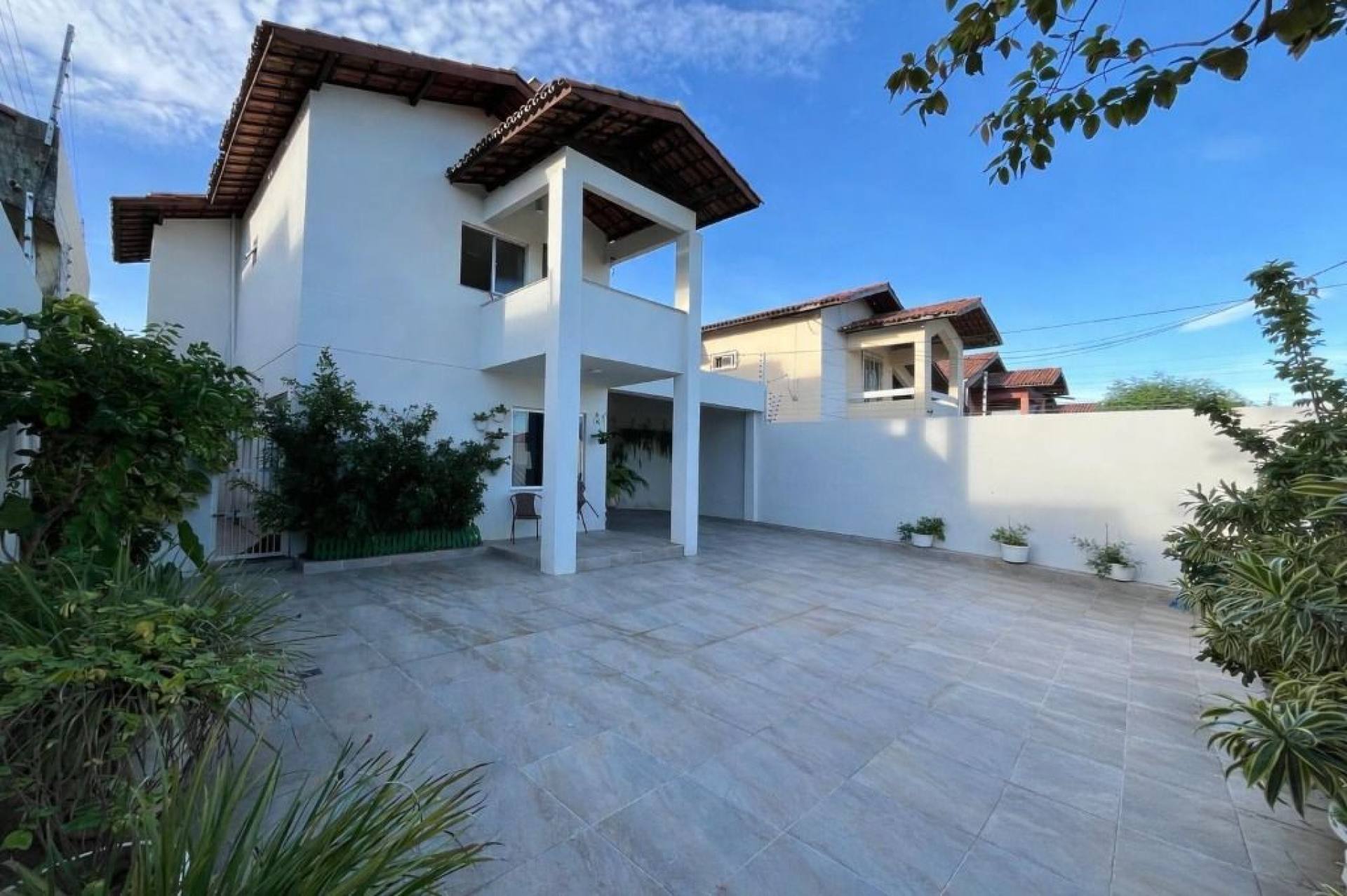Casa com 4 dormitórios à venda, 200 m² por R$ 1.000.000,00 - Sapiranga - Fortaleza/CE