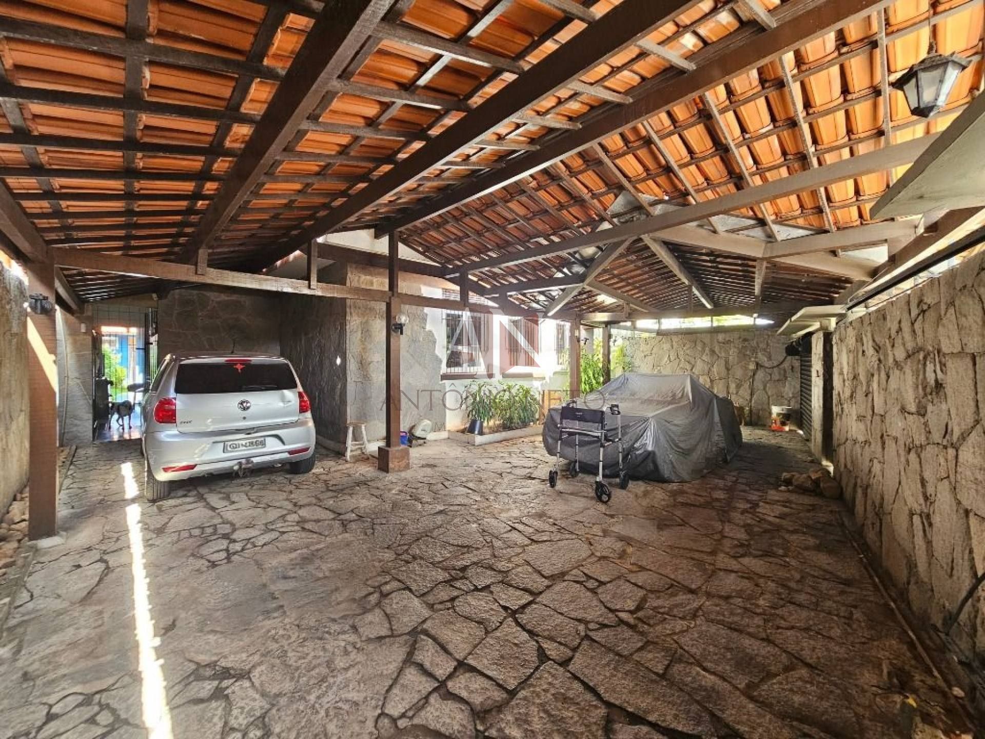 Casa Plana com 3 quartos à venda, 250 m² por R$ 740.000 - Papicu - Fortaleza/CE