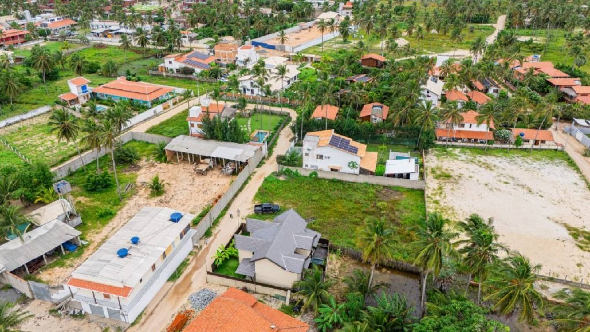 Prédio de alto padrão com 4 dormitórios à venda, 392 m² por R$ 2.150.000 -  Icaraí, Amontada/CE