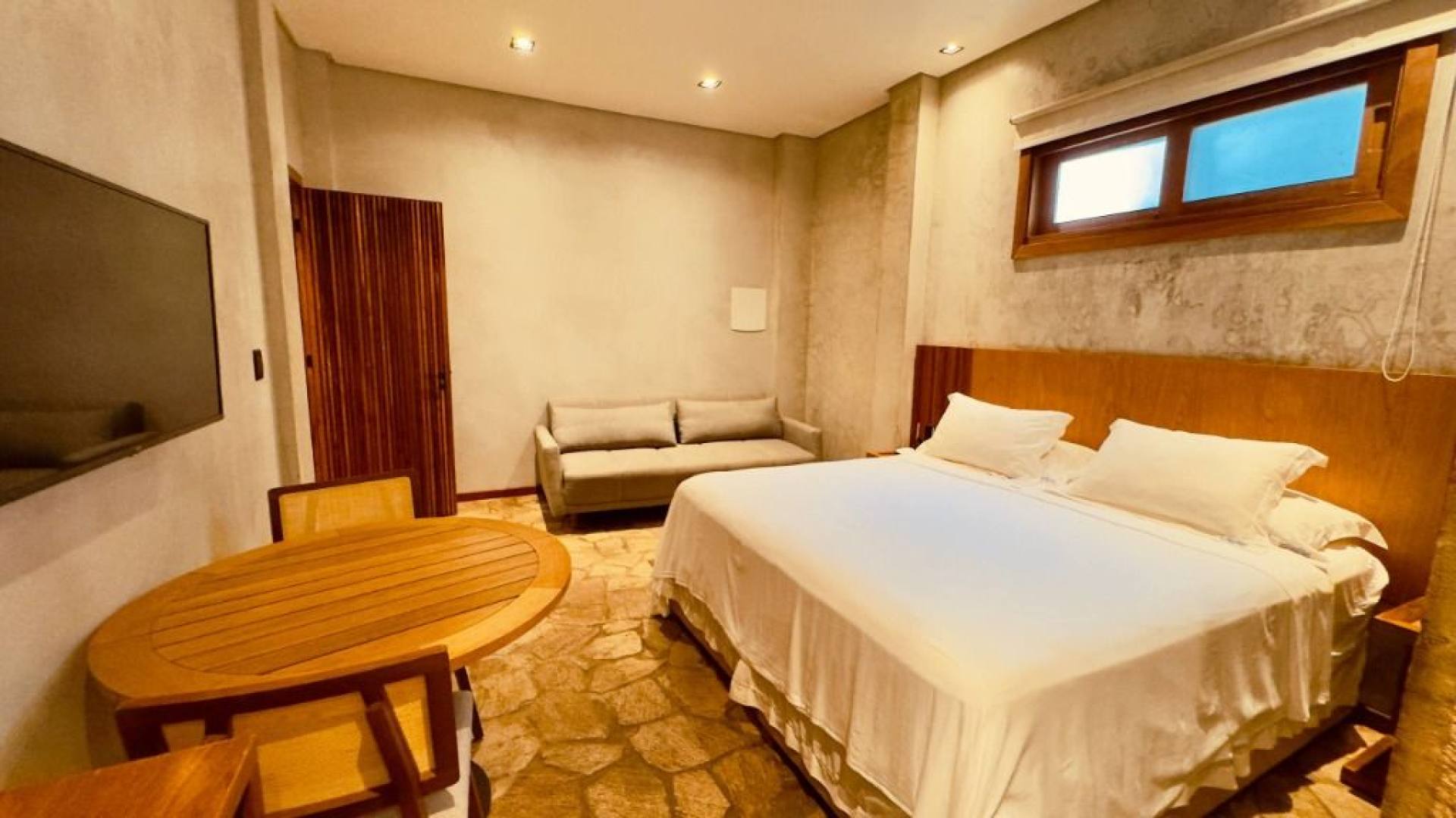 Prédio de alto padrão com 4 dormitórios à venda, 392 m² por R$ 2.150.000 -  Icaraí, Amontada/CE