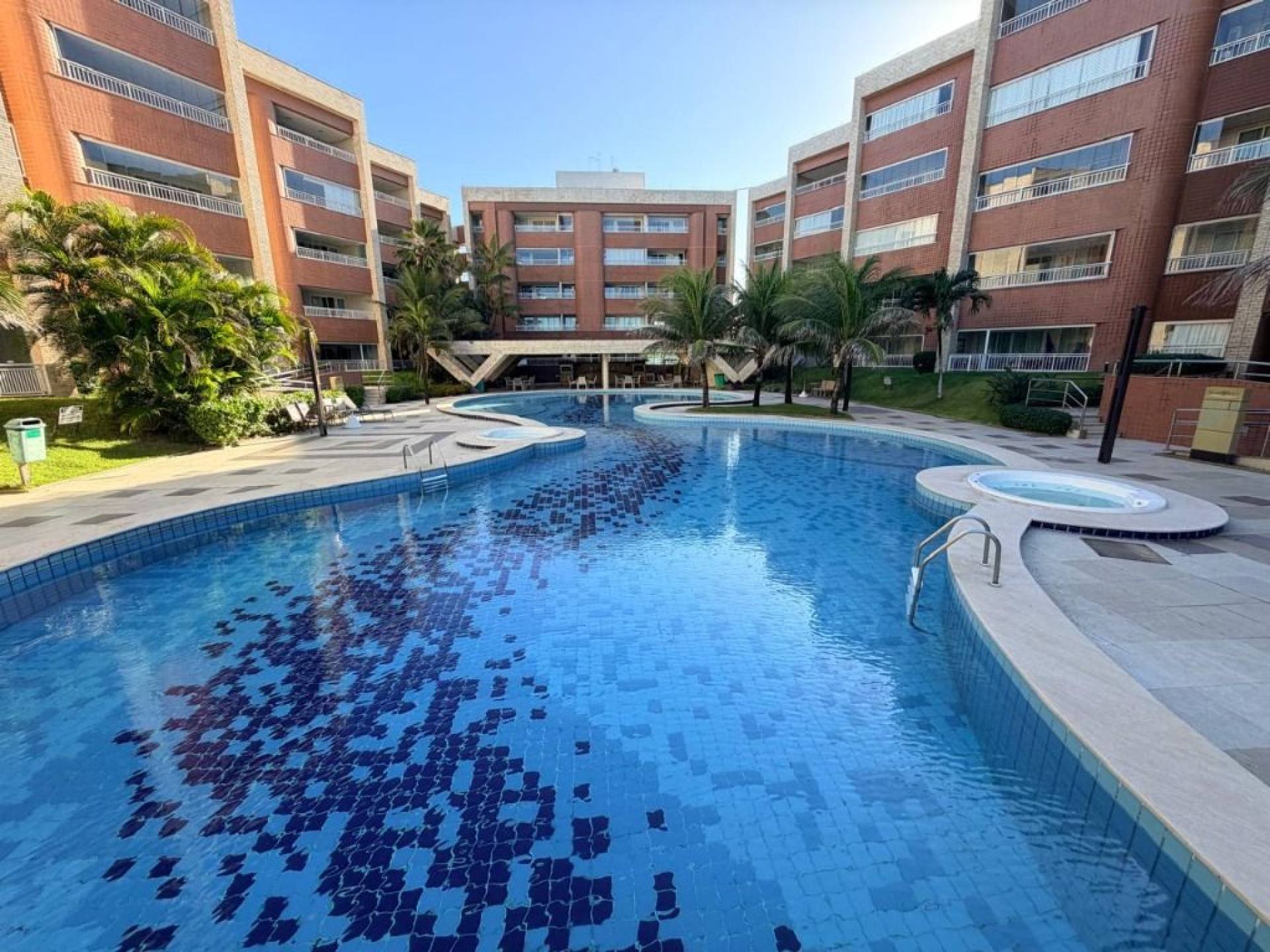 Scopa Beach Residence  - Porto das Dunas -  Apartamento com 3 suites nascente à venda, 108 m² - Porteira fechada.