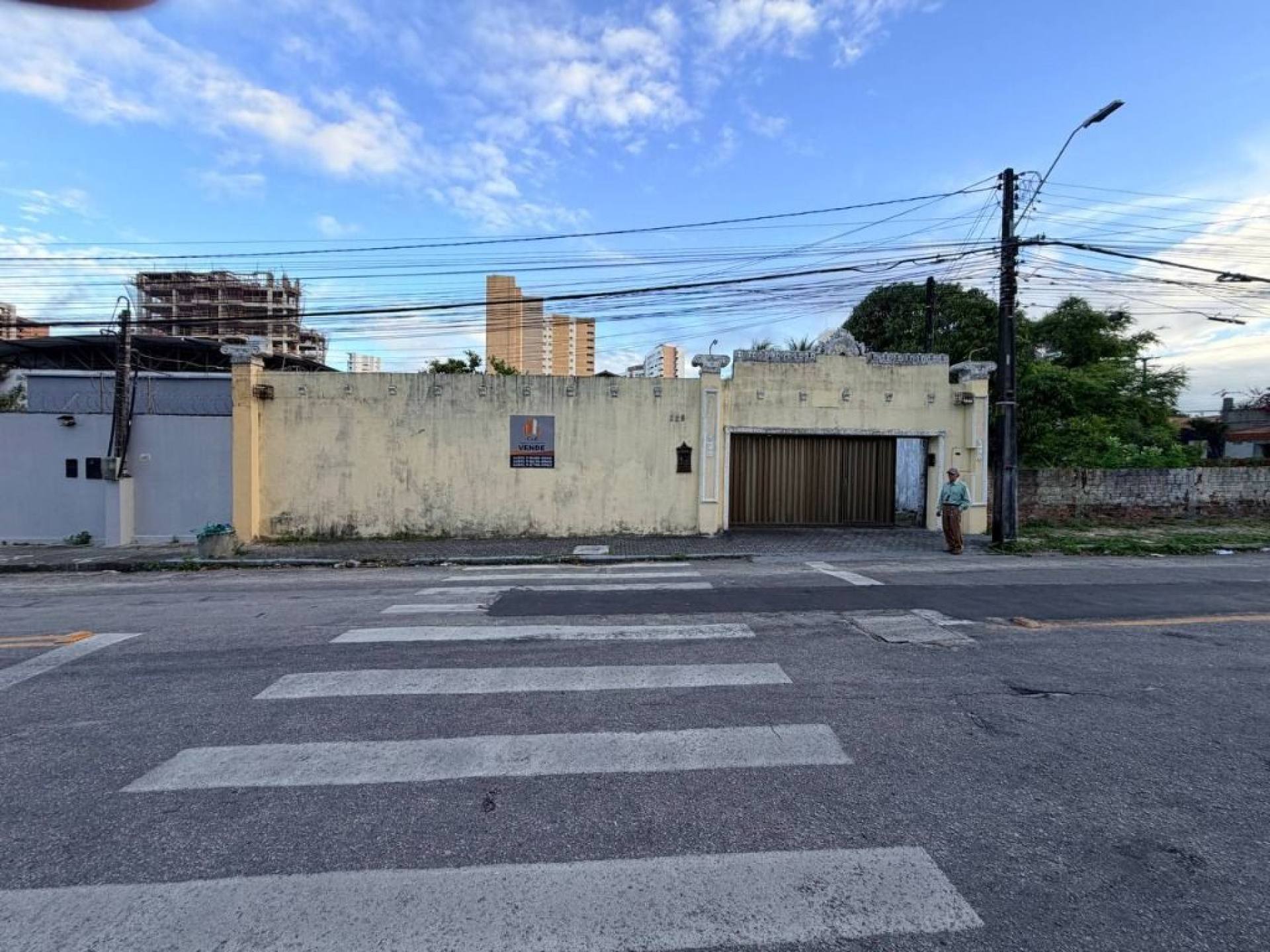 Casa à venda, 400 m² terreno medindo 17 x 50 - Engenheiro Luciano Cavalcante - Fortaleza/CE