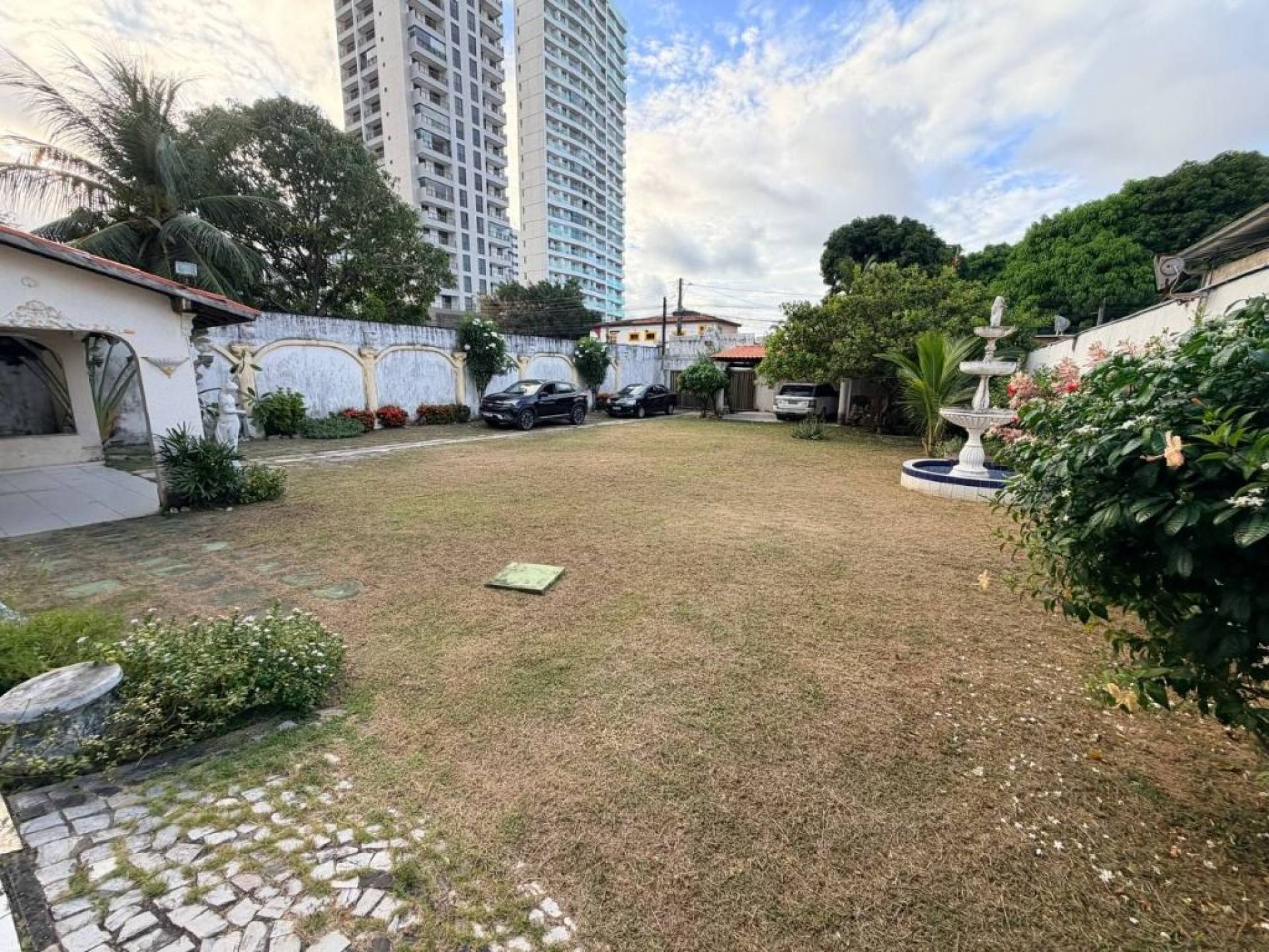 Casa à venda, 400 m² terreno medindo 17 x 50 - Engenheiro Luciano Cavalcante - Fortaleza/CE