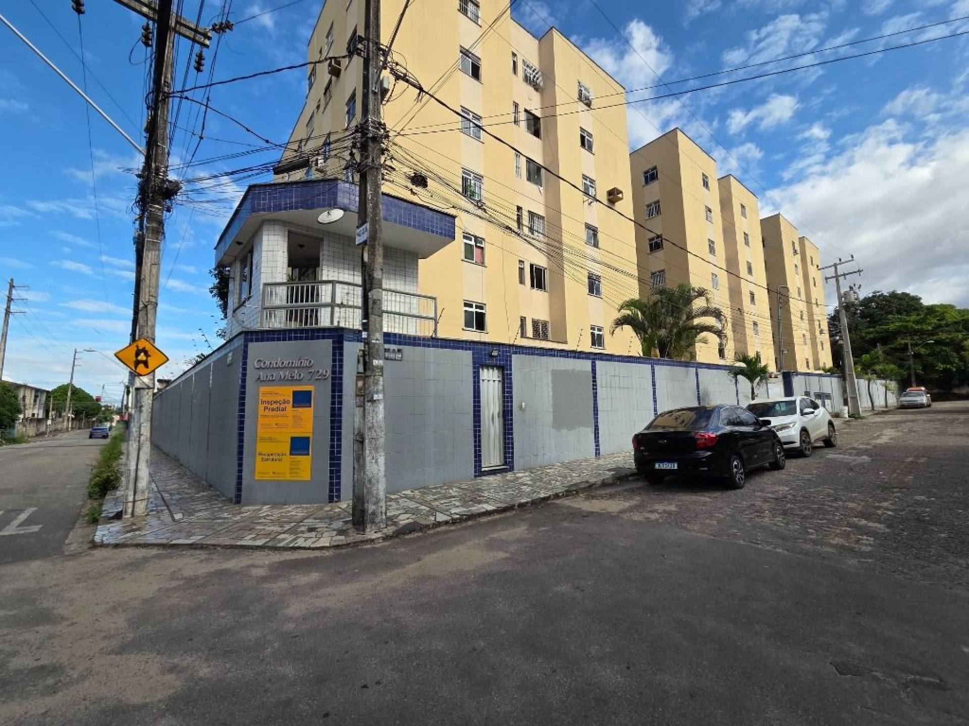 Condomínio Ana Melo - Apartamento com 2 quartos, 75 m² - venda por R$ 220.000 ou aluguel por R$ 1.979/mês - Damas - Fortaleza/CE