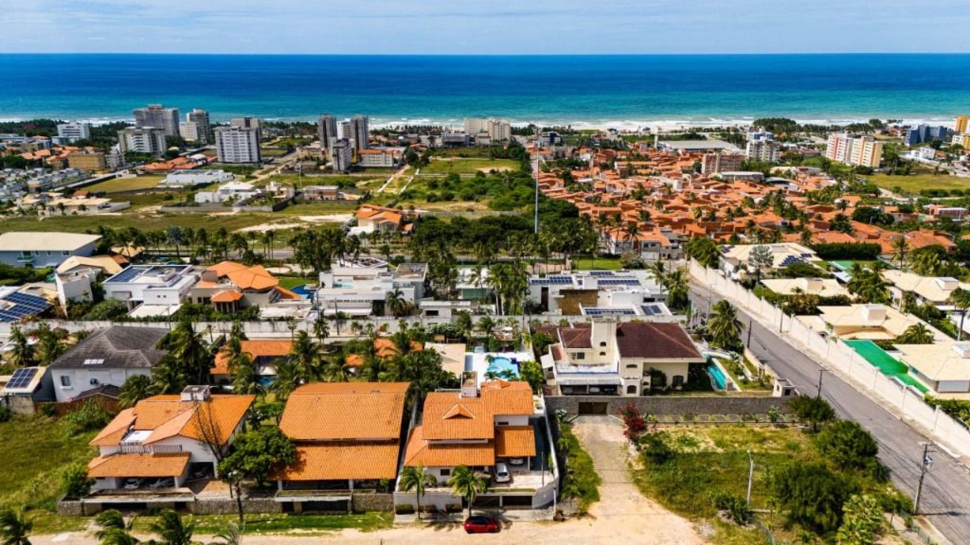 A Casa mais exclusiva no bairro Lourdes está à sua espera, são 650 m² por R$ 7.000.000 - Luxo, exclusividade e elegância em cada detalhe!