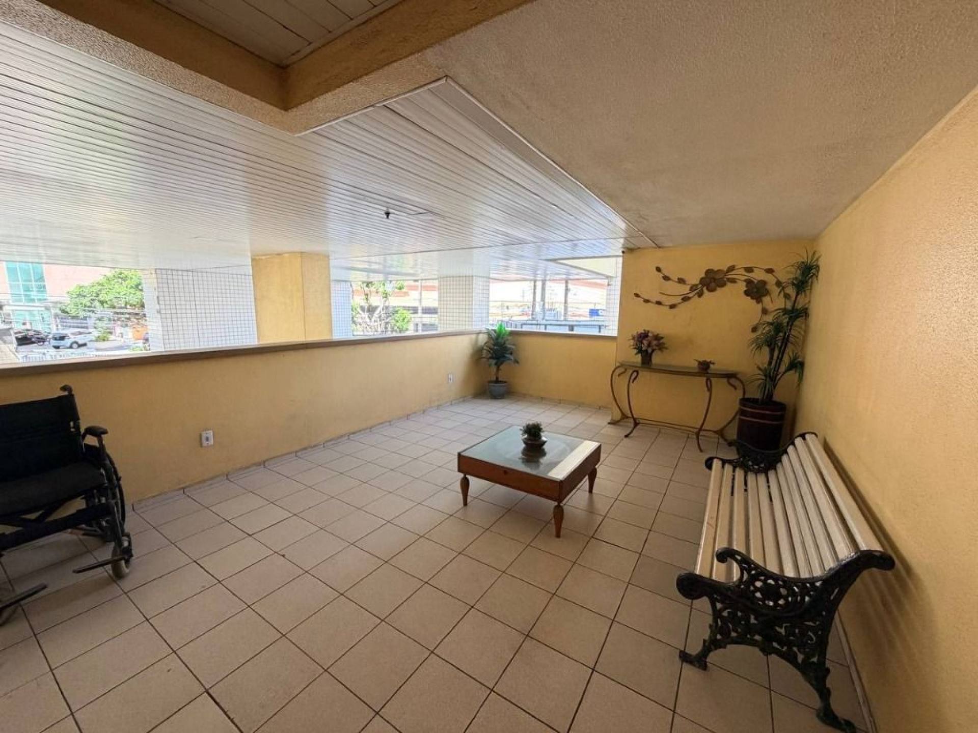 Lauro Maia II Apartamento com 4 dormitórios à venda, 108 m² por R$ 550.000 - Joaquim Távora - Fortaleza/CE