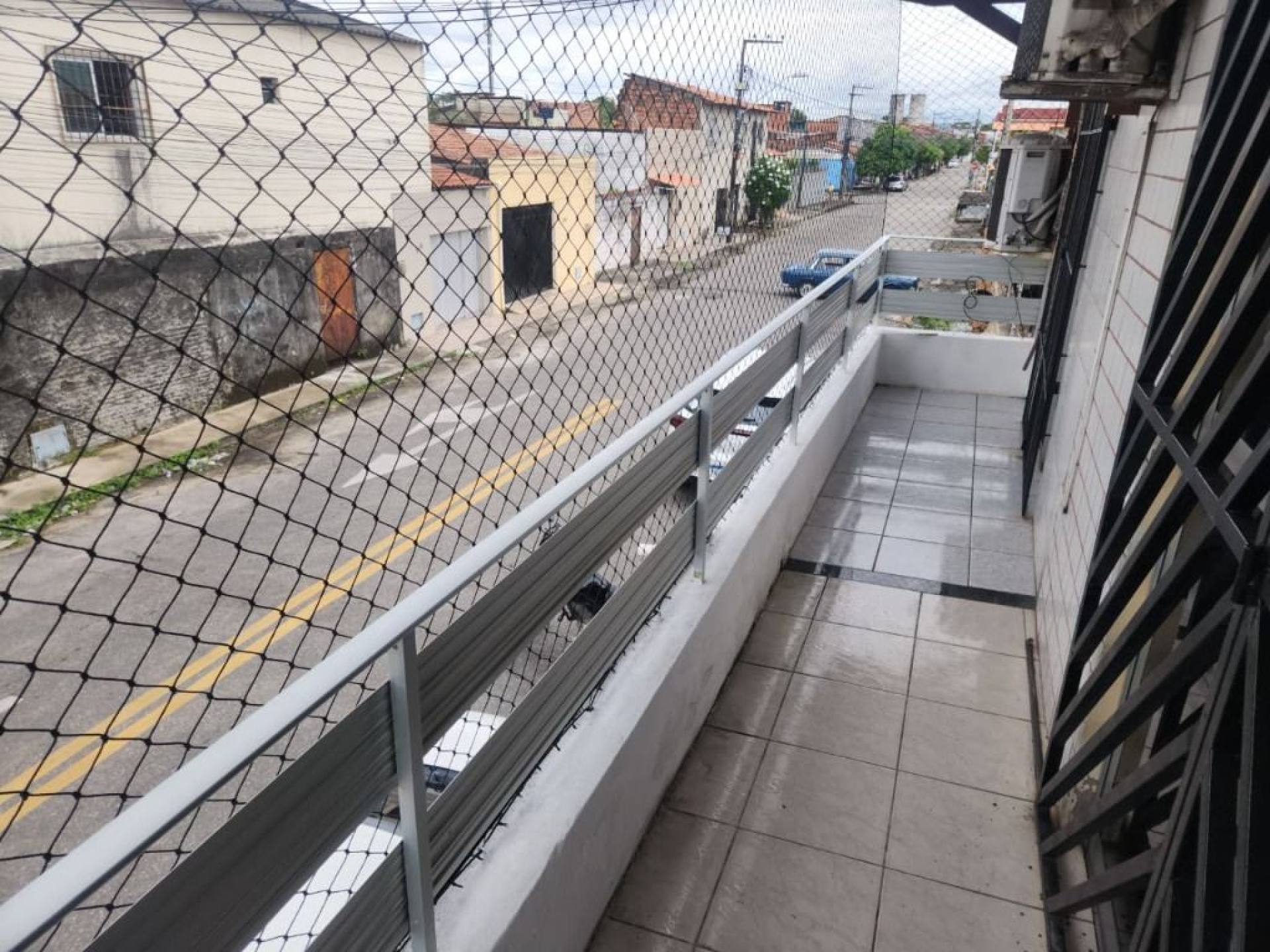 Apartamento com 1 quarto para alugar, 60 m² por R$ 900/mês - Parangaba - Fortaleza/CE