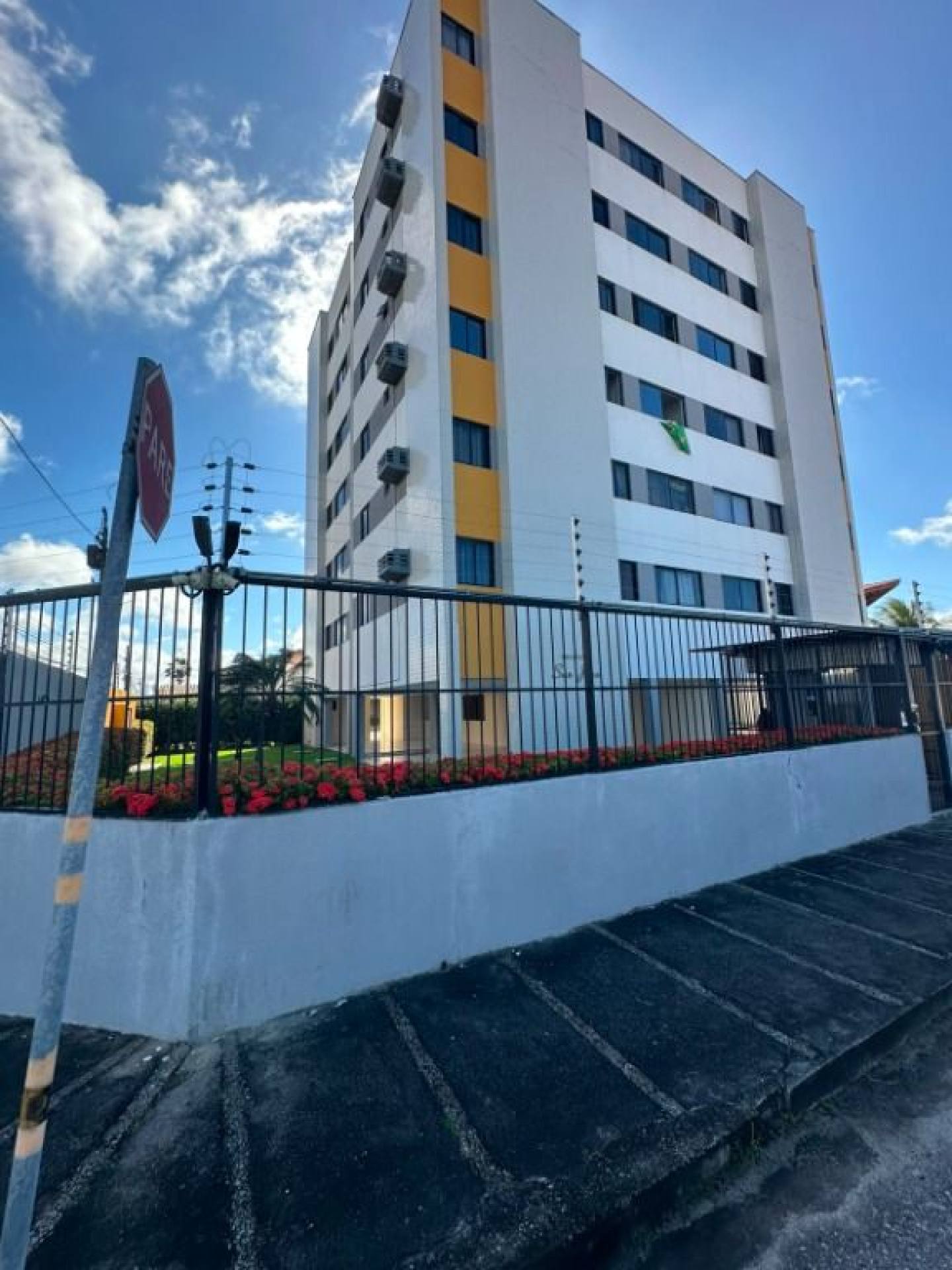Apartamento com 3 dormitórios à venda, 60 m² por R$ 420.000,00 - Sapiranga - Fortaleza/CE