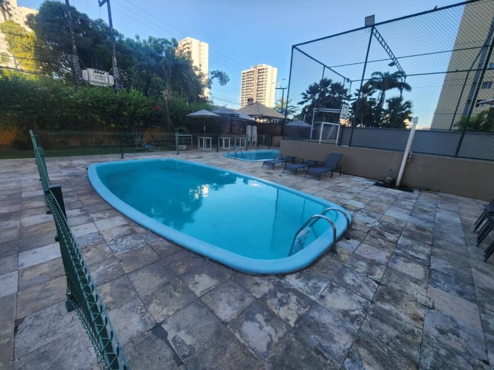 Apartamento com 3 quartos para alugar, 60 m² por R$ 2.790/mês - Presidente Kennedy - Fortaleza/CE
