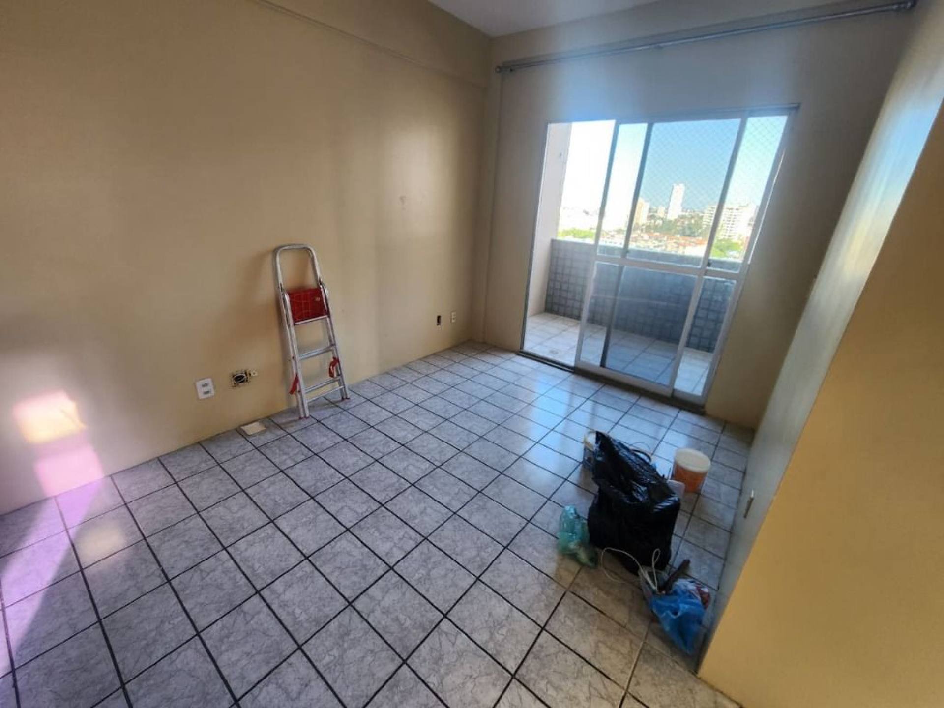Apartamento com 3 quartos para alugar, 60 m² por R$ 2.790/mês - Presidente Kennedy - Fortaleza/CE
