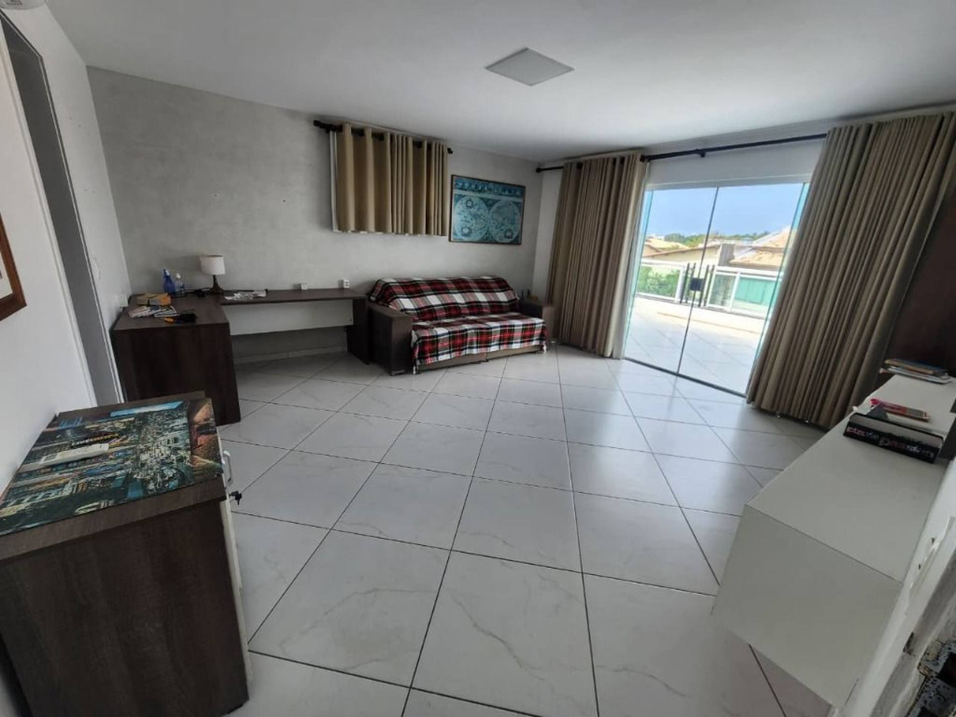 Casa com 4 dormitórios à venda, 300 m² por R$ 750.000 - Cajazeiras - Fortaleza/CE