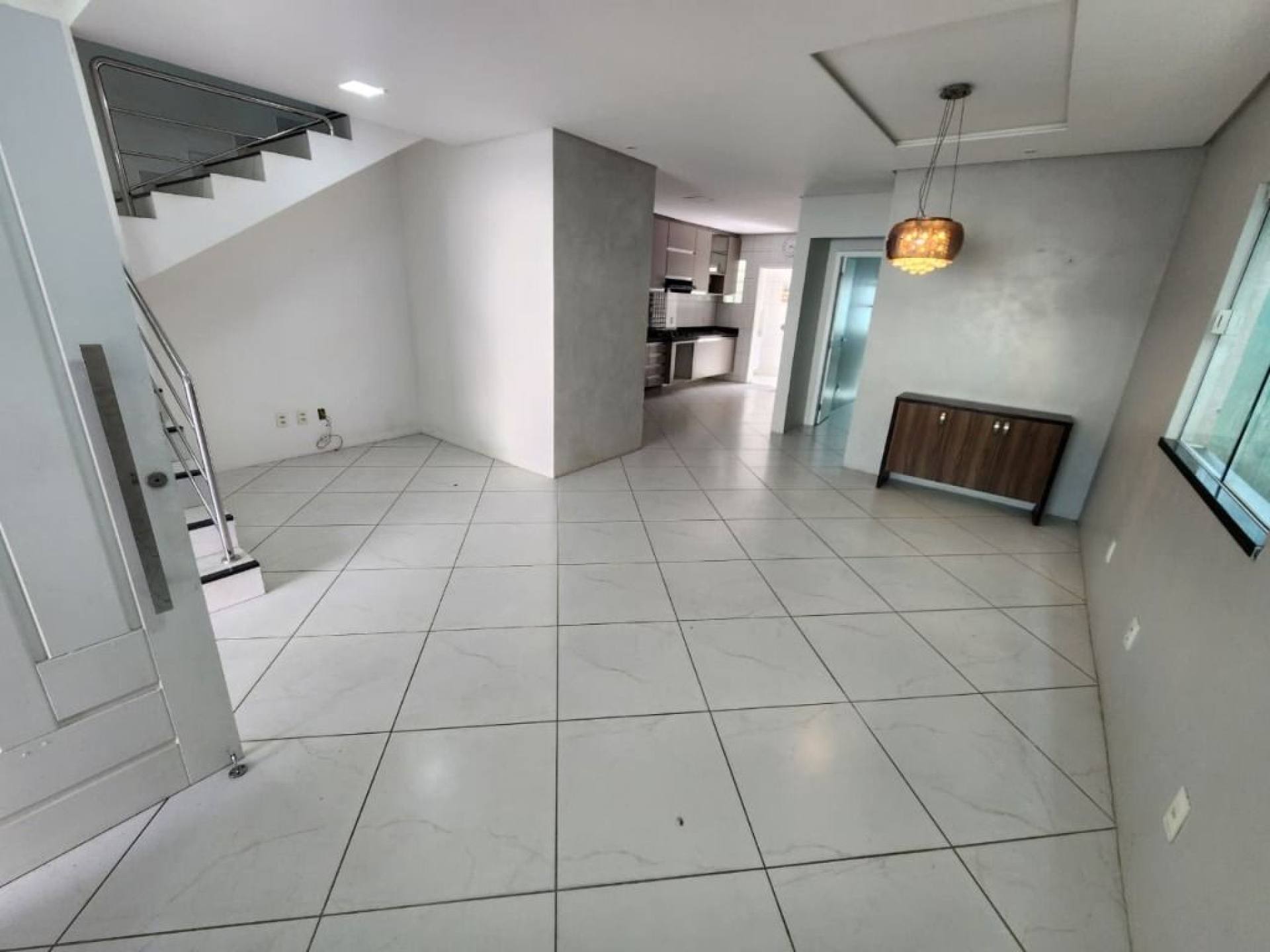 Casa com 4 dormitórios à venda, 300 m² por R$ 750.000 - Cajazeiras - Fortaleza/CE
