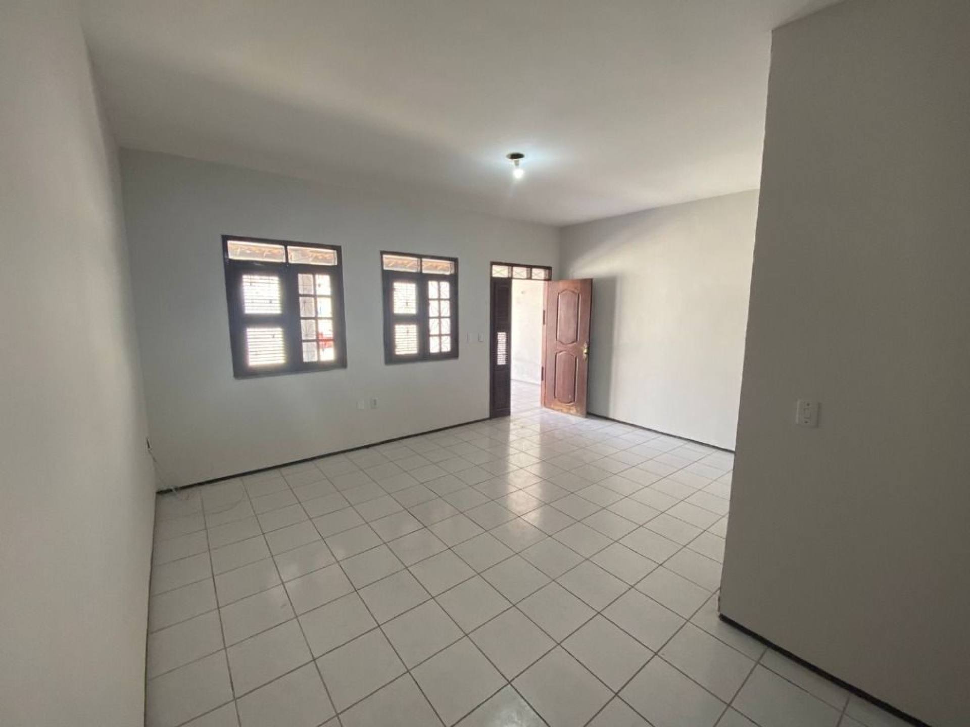 Casa com 4 dormitórios à venda, 243 m² por R$ 799.000,00 - Cambeba - Fortaleza/CE