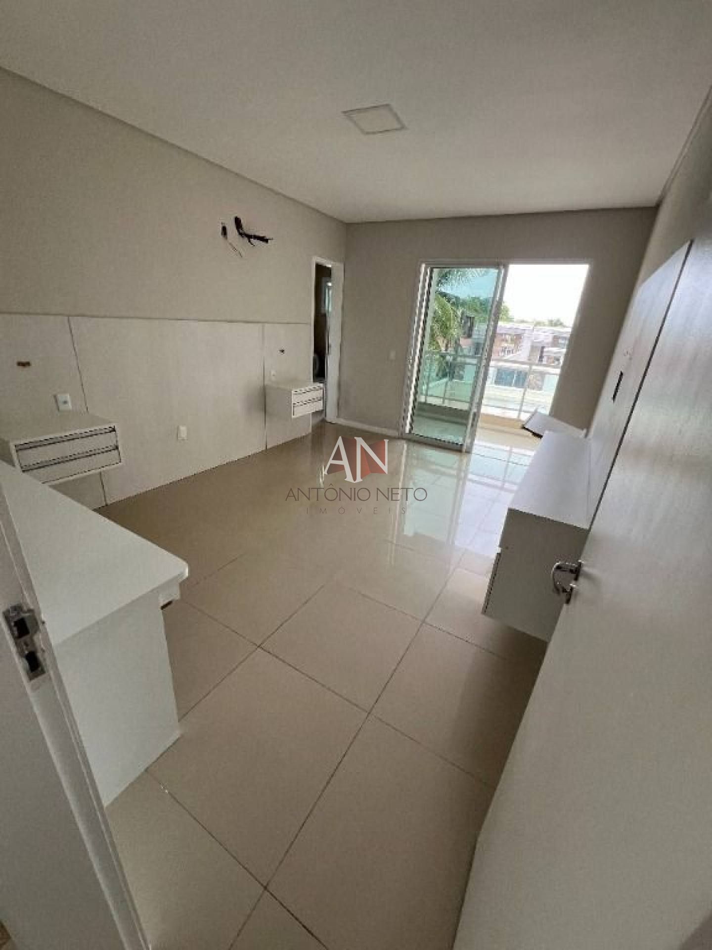 Casa Dupléx em rua fechada - 100% reformado - 105m², 4 suítes, Área gourmet churrasqueira - R$ 670.000,00