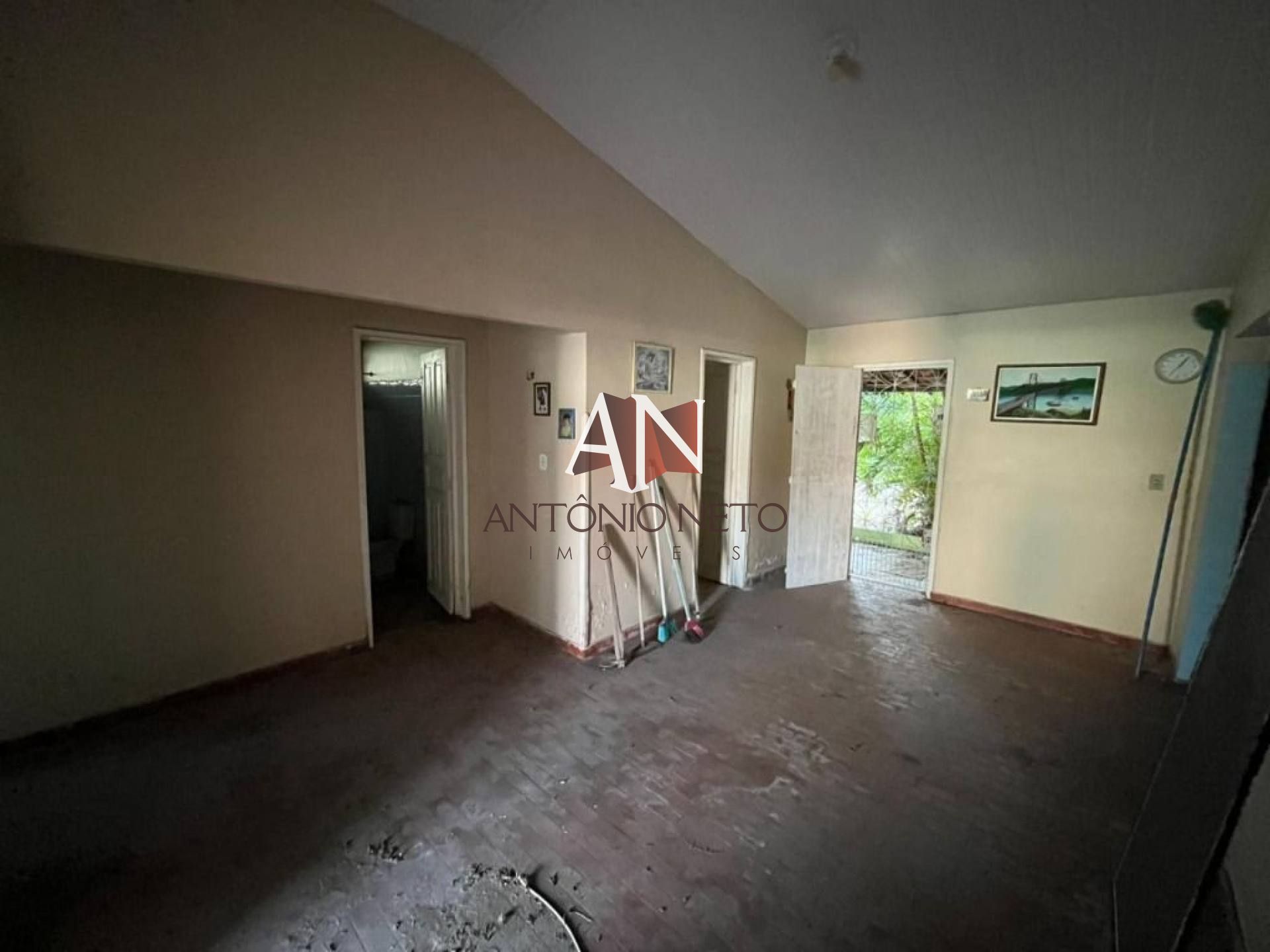 Casa com 4 dormitórios à venda, 114 m² por R$ 600.000,00 - Cidade dos Funcionários - Fortaleza/CE