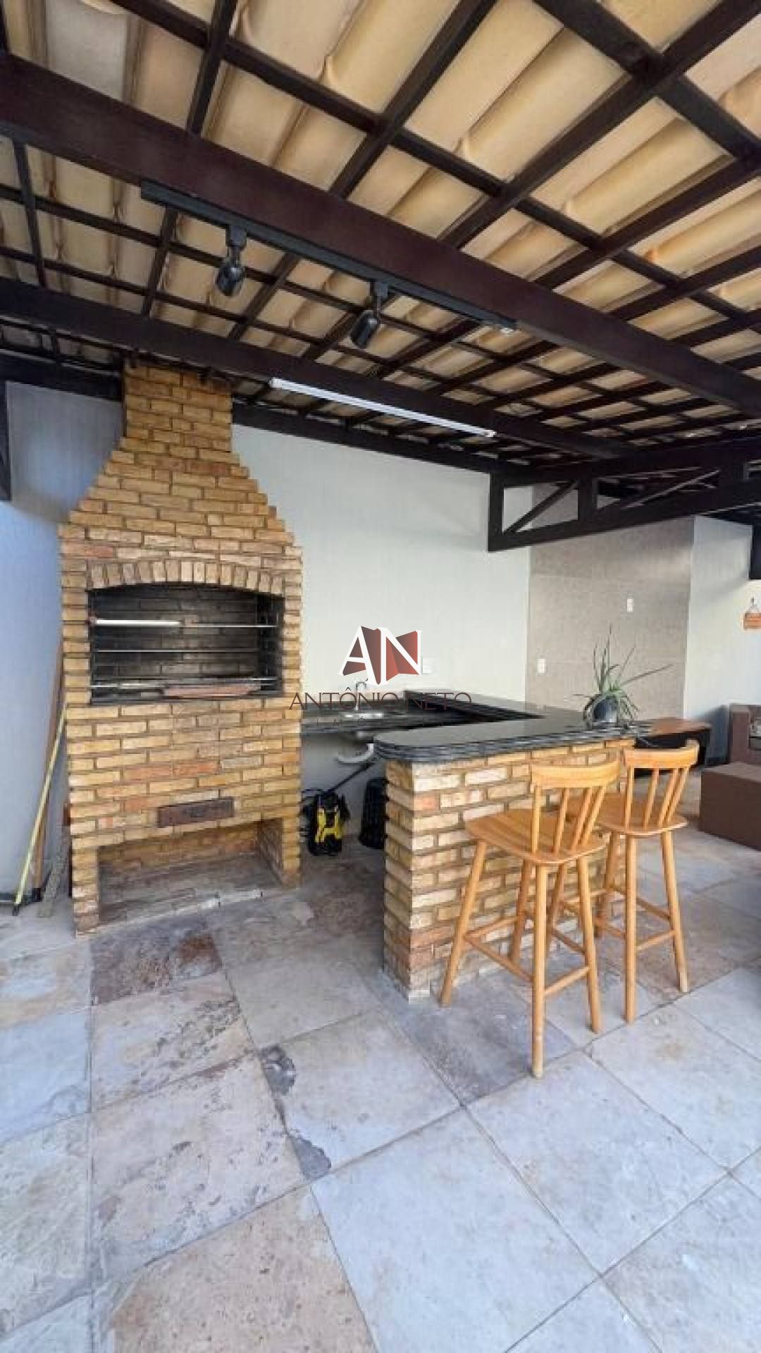 Casa com 4 dormitórios à venda, 350 m² por R$ 790.000,00 - Cambeba - Fortaleza/CE