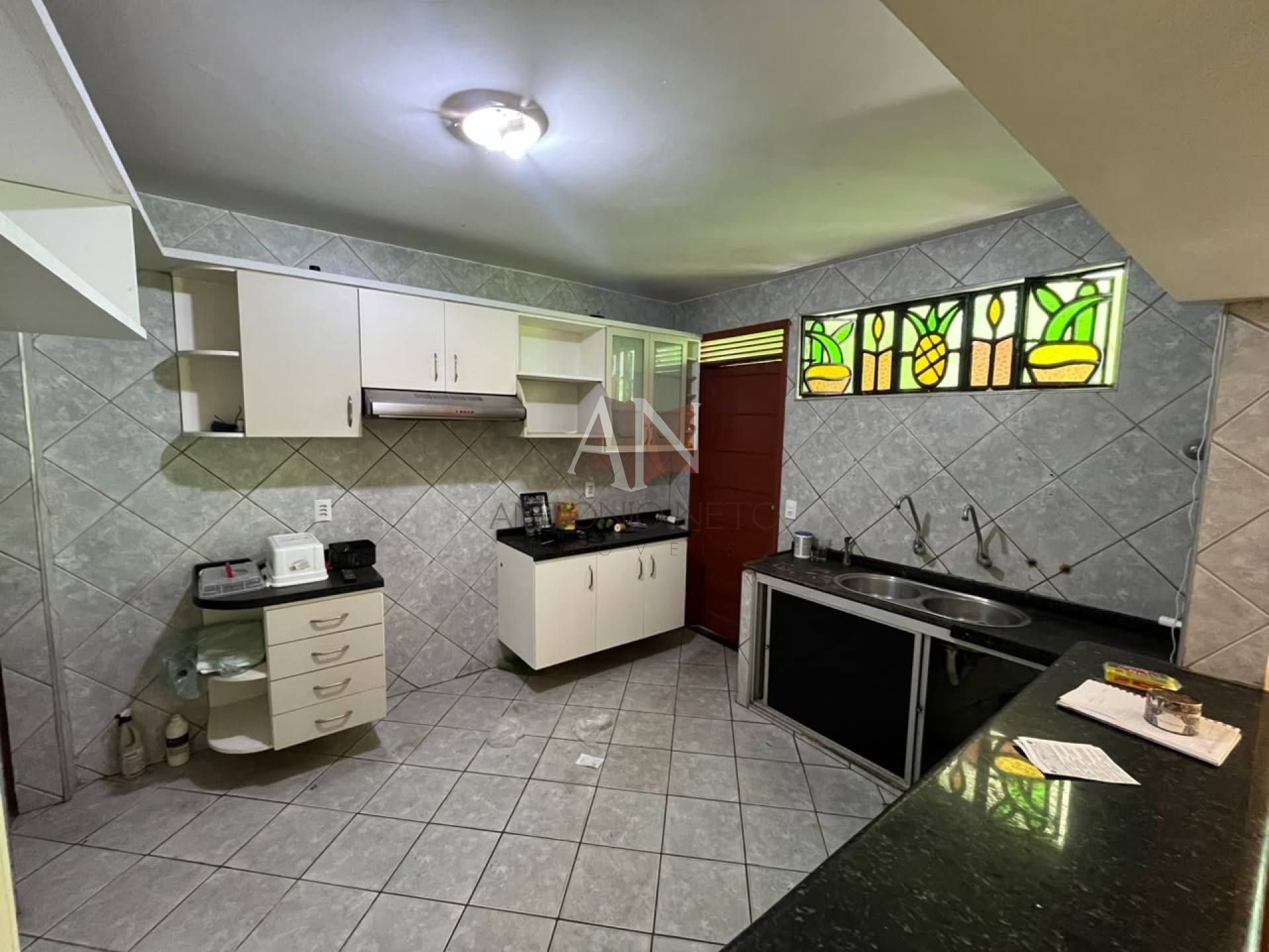 Casa com 4 dormitórios à venda, 280 m² por R$ 800.000 - Cidade dos Funcionários - Fortaleza/CE
