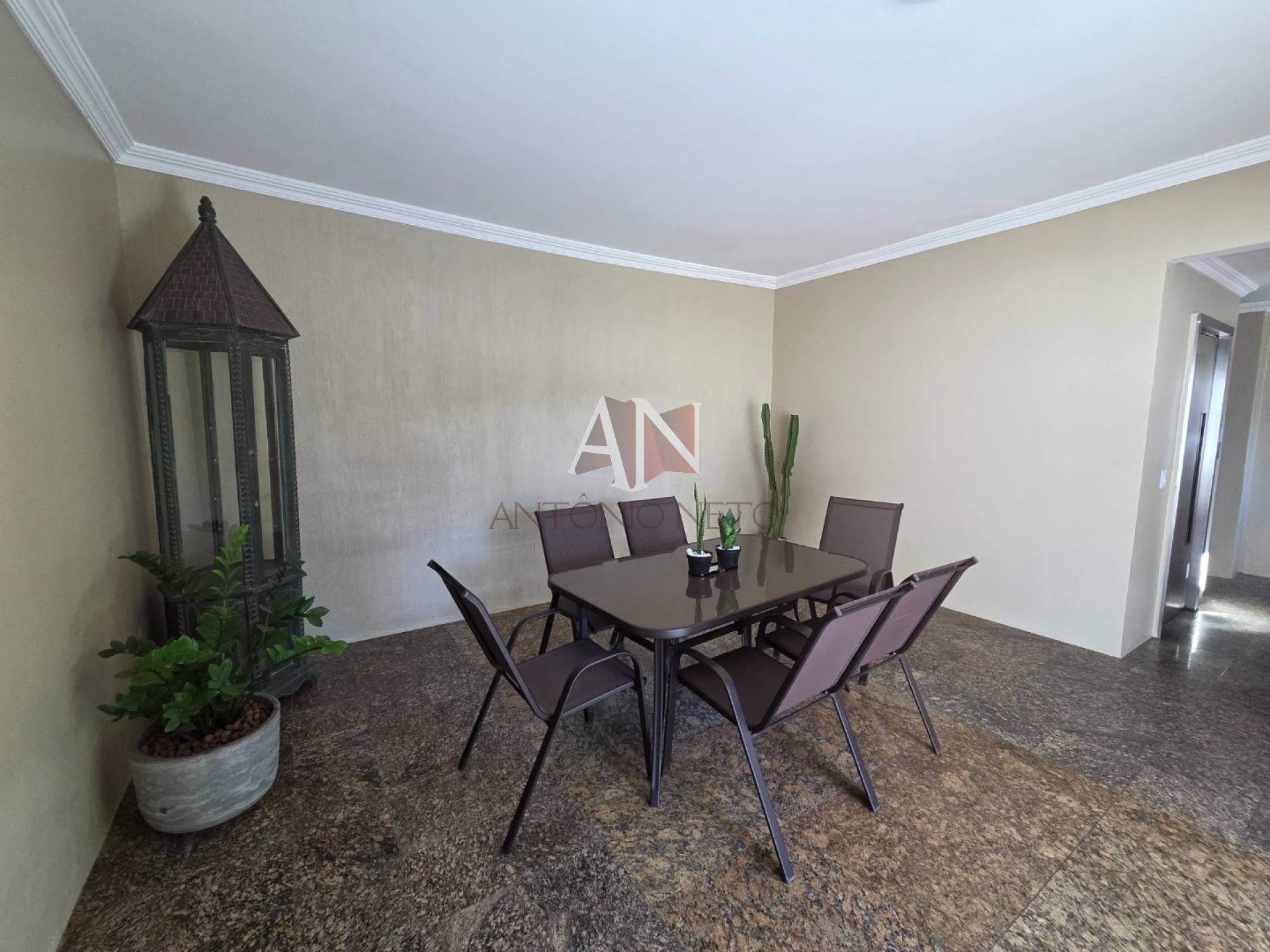 Edifício Sales - Apartamento com 3 Suítes à venda, 200 m² por R$ 750.000 - Praia do Futuro - Fortaleza/CE