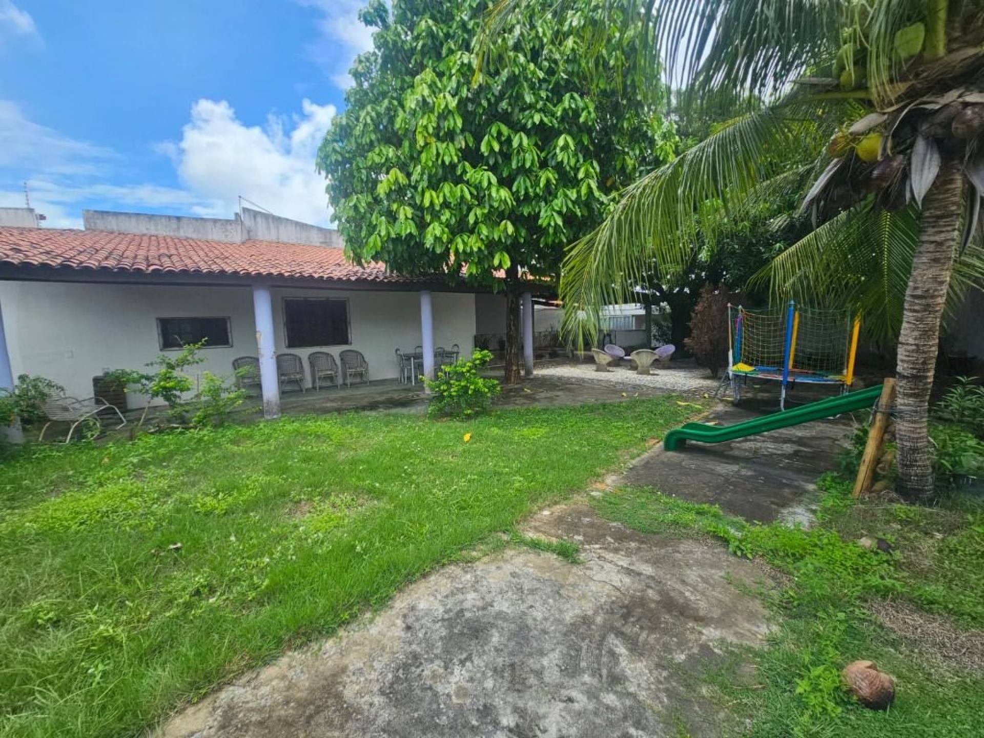 Casa com 3 dormitórios à venda, 100 m² por R$ 450.000 - Lagoa Redonda - Fortaleza/CE