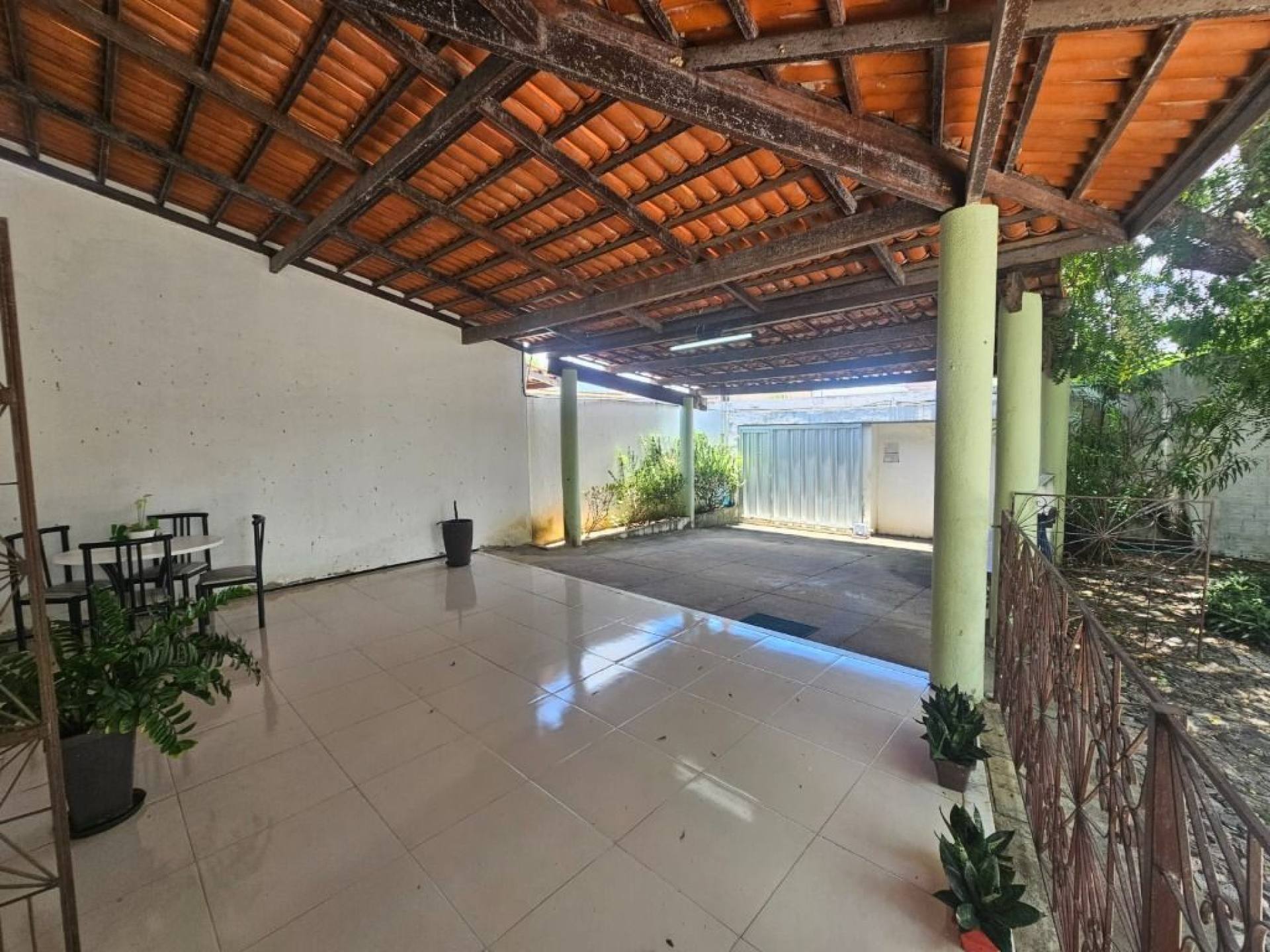 Casa com 3 dormitórios à venda, 100 m² por R$ 450.000 - Lagoa Redonda - Fortaleza/CE